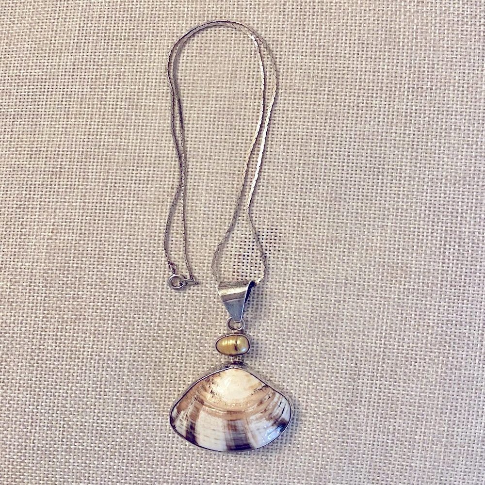 Sterling Silver Seashell Pendant and Chain